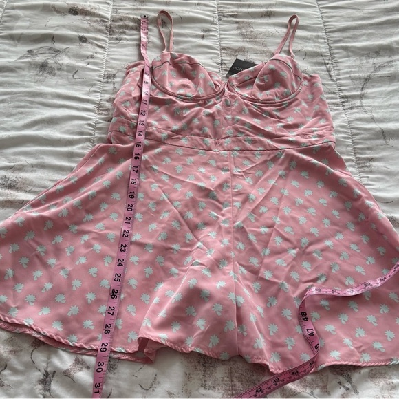 NWT Topshop Barbiecore pink with white polka dots built in bra romper, size 10 - Picture 15 of 16